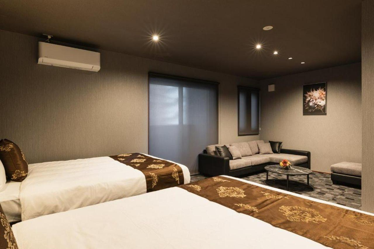Grand Base Haruyoshi Aparthotel Fukuoka  Exteriör bild