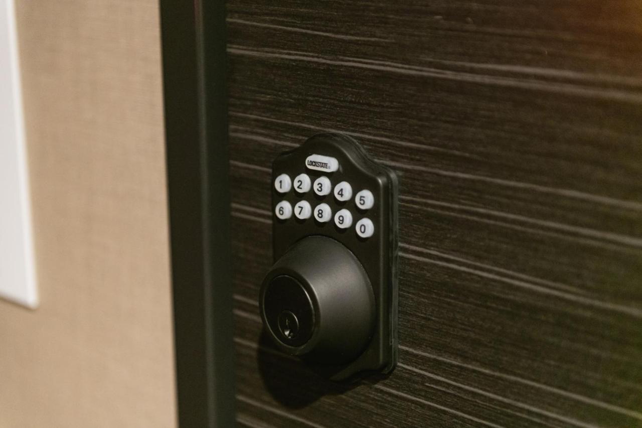 Grand Base Haruyoshi Aparthotel Fukuoka  Exteriör bild